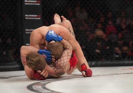 Токов: Bellator запретил россиянам драться за титулы