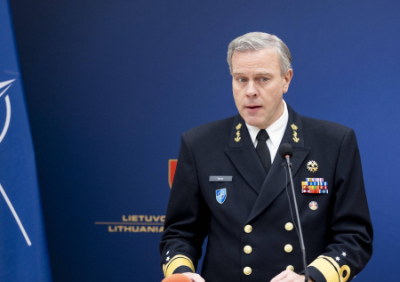 Экс-адмирал НАТО объяснил, почему Испанию не исключат из Альянса