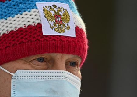 Главный тренер сборной РФ по биатлону пропустит конец чемпионата мира