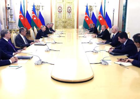 Кремль раскрыл темы переговоров Путина с Алиевым и Пашиняном