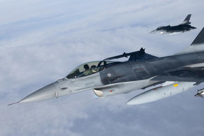 F-16
