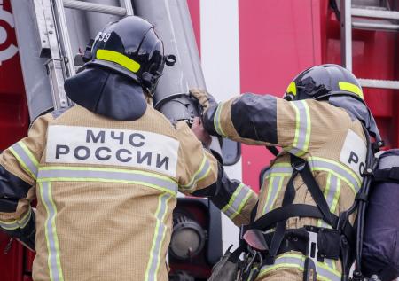 Водитель на Урале проверил уровень бензина зажигалкой и поджег АЗС