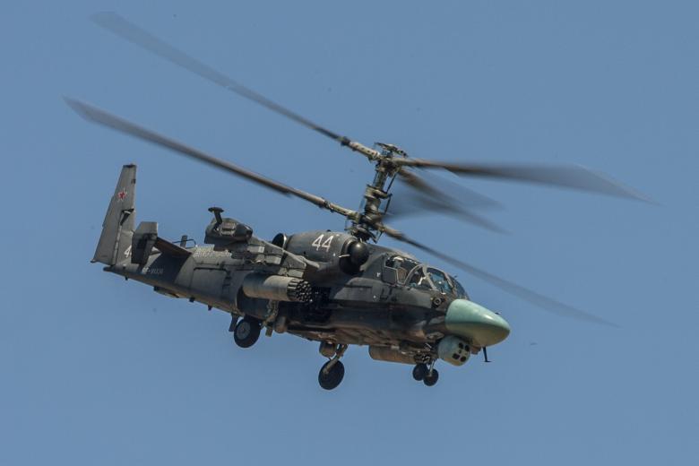 Российский разведывательно-ударный вертолёт Ка-52