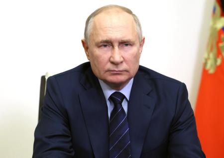 Путин присвоил ракетной бригаде почетное наименование