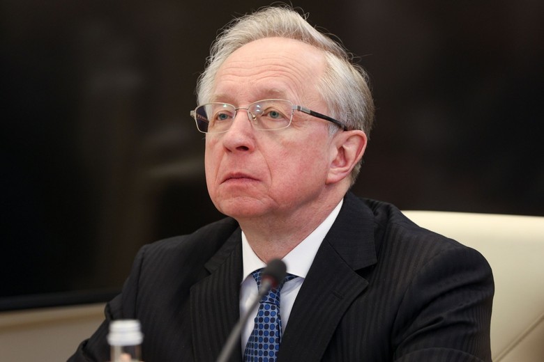 Михаил Галузин
