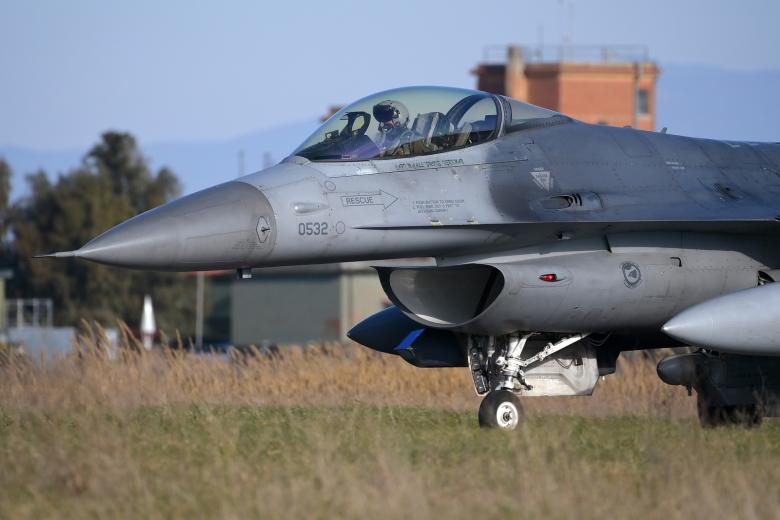 F-16