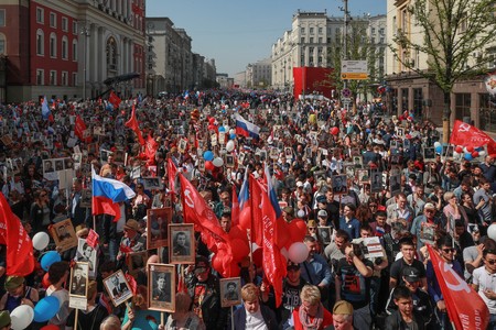 Организаторы акции «Бессмертный полк» попросили не искажать её смысла