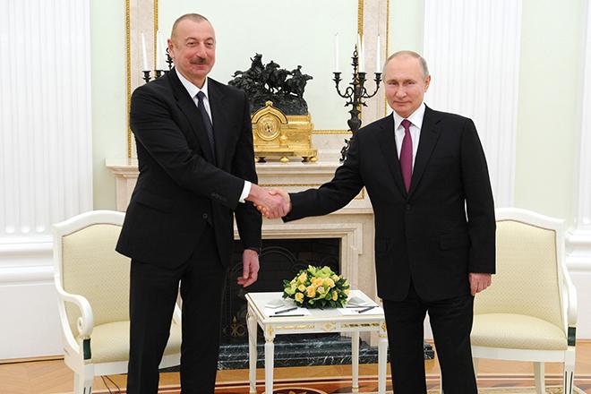 Президенты Азербайджана и РФ Ильхам Алиев и Владимир Путин
