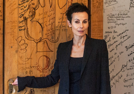 Связь с Долиной, драма с Николаевым, «Таганка»: как живет Ирина Апексимова