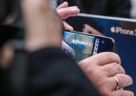 iPhone теперь может стать электронным ключом безопасности Google