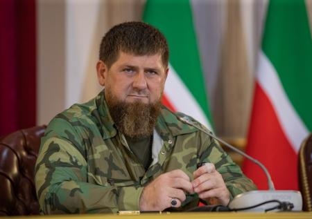 Кадыров решил пресечь высказывания «шибко умных блогеров»