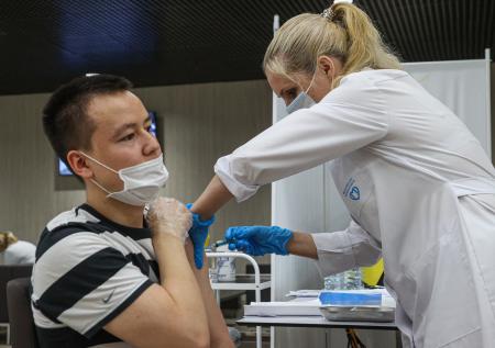 В Новосибирской области могут ввести принудительную вакцинацию 