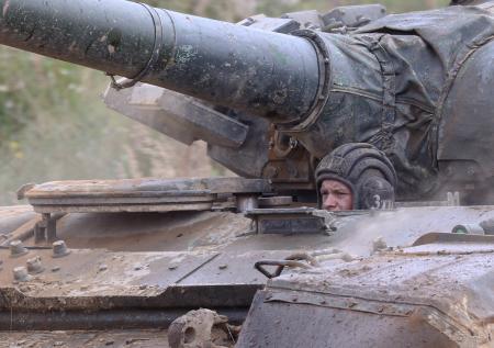 Западные СМИ разглядели «полосы вторжения» на российской бронетехнике