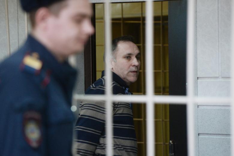 52-летний бывший милиционер Евгений Чуплинский, обвиняемый в убийстве 19 женщин с 1998 по 2005 год, во время оглашения ему приговора в Новосибирском областном суде