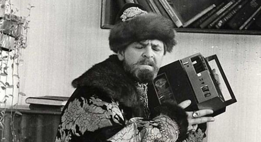 Юрий Яковлев на съемках киноленты