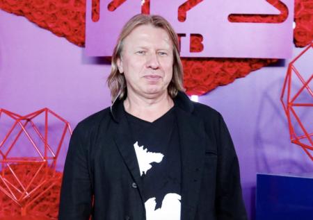 Помощь от Пугачевой, скандалы, разрыв с SHAMAN: как живет Виктор Дробыш