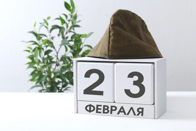 Идеи подарков коллегам на 23 февраля: 80+ идей на любой вкус и бюджет