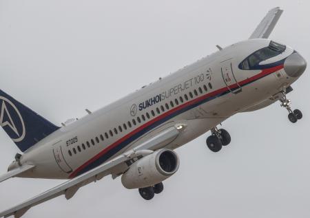 Мантуров: импортозамещённая версия SSJ 100 будет готова к концу 2023 года
