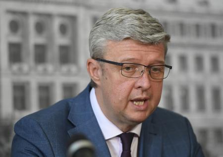 Вице-премьер Чехии проведёт неделю на карантине