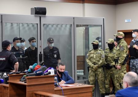 Дело о стрельбе в школе Казани поручили новому следователю