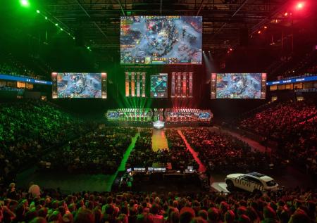 Легенда Dota 2 раскрыл преимущество игрока с чипом Илона Маска