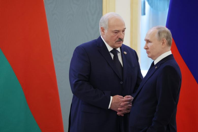 Президент РФ Владимир Путин и президент Республики Беларусь Александр Лукашенко
