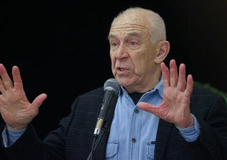 Актер Пашутин предложил альтернативу закрытию «Гоголь-центра»