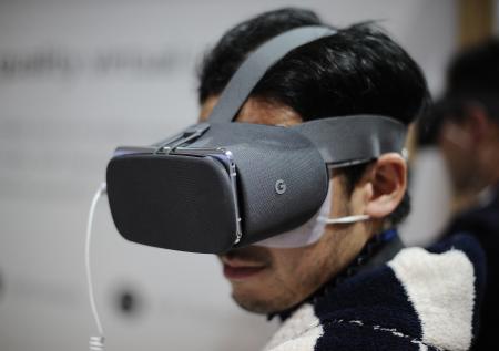 Google прекращает работу над VR-проектом Daydream