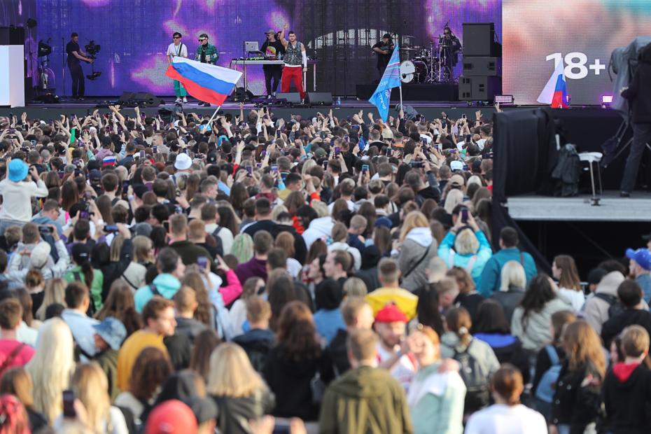 Зрители фестиваля VK Fest