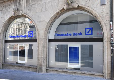 WSJ: Deutsche Bank посоветовали закрыть весь бизнес в России
