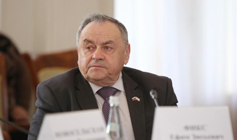 Зампред крымского парламента Ефим Фикс