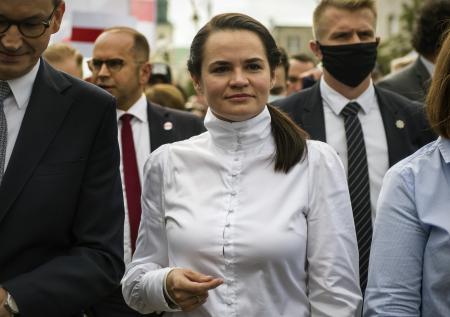 Тихановская потребовала освободить задержанных участниц женского марша
