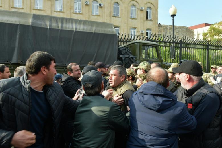 Обстановка у парламента Абхазии в Сухуме