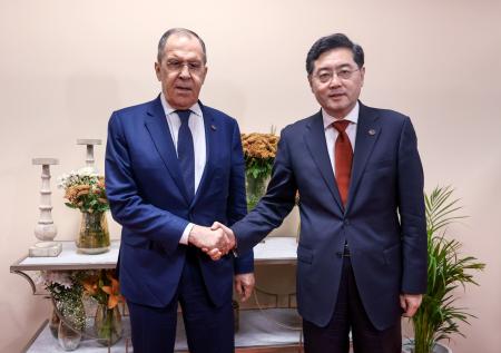 Лавров впервые встретился с новым коллегой из дружественной страны