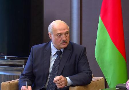 Неспортивная форма: Лукашенко придётся бороться не только с оппозицией