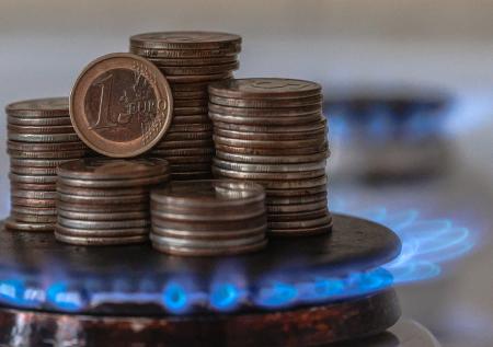 Цены на газ заставили Польшу продавать Украине удобрения из России