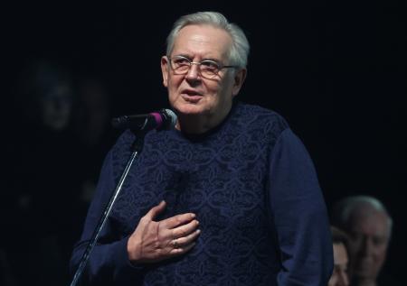 Скорбь по Добровольской, молчание об СВО, Олейников: как живет Юрий Стоянов