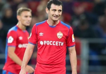  ЦСКА объявил о продлении контракта с Дзагоевым