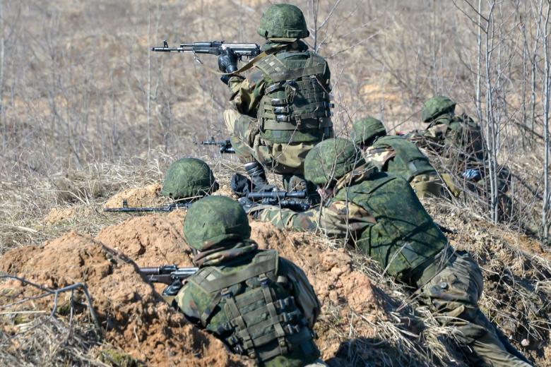 Военнослужащие вооруженных сил России
