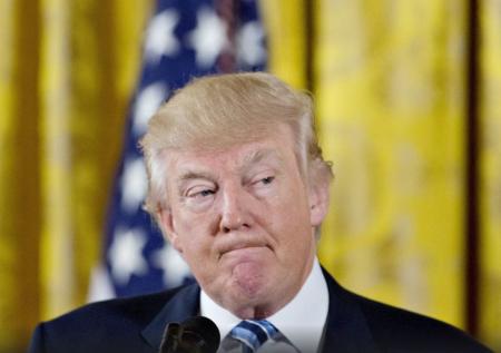 Команду Трампа уличили в нарушении правил рабочей переписки