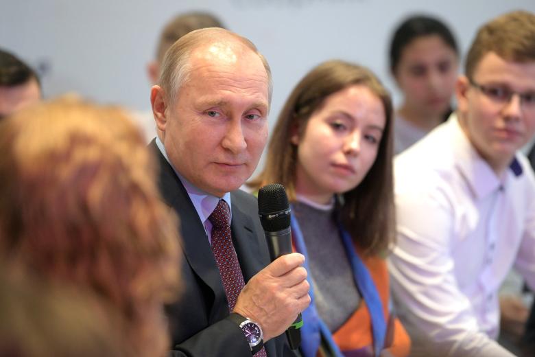 Владимир Путин на встрече со школьниками