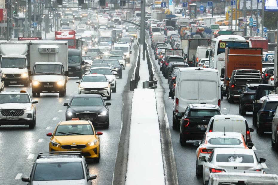 Первый снег в Москве