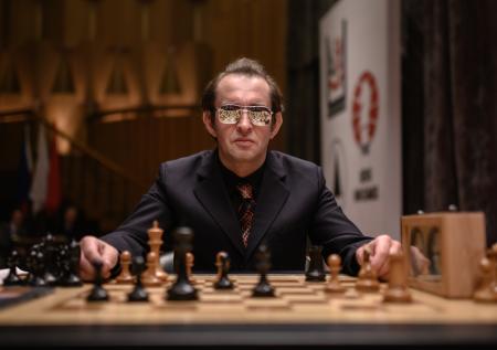 Антон Долин раскритиковал фильм «Чемпион мира» за линейность