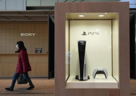 Sony: дефицит PlayStation 5 сохранится ещё на год