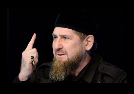 В Сети устроили флешмоб в поддержку школьника, которому угрожал Кадыров
