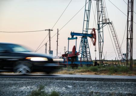 Нефть Urals в апреле 2020-го оказалась вчетверо дешевле, чем годом ранее