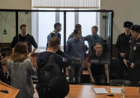 Meduza: некоторые фигуранты дела «Сети» могут быть замешаны в убийстве 