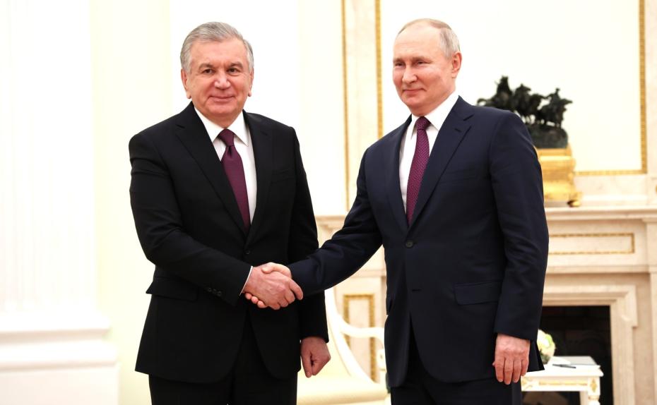 С Президентом Узбекистана Шавкатом Мирзиёевым, 2023 год