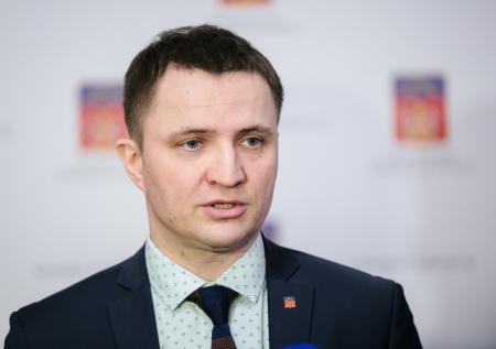 Жаловавшаяся Путину санитарка получает 116 тысяч рублей