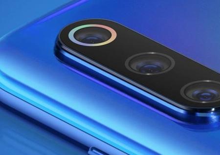 Xiaomi представила новый смартфон с тройной камерой